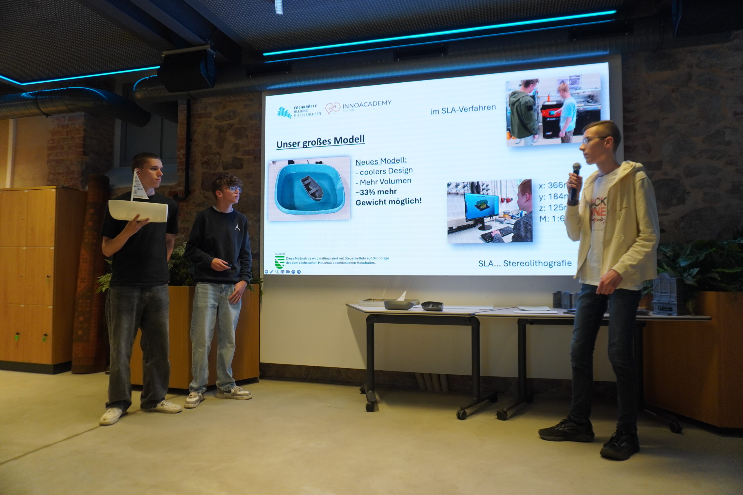 Präsentation Boot bei Talentshow in Mittweida